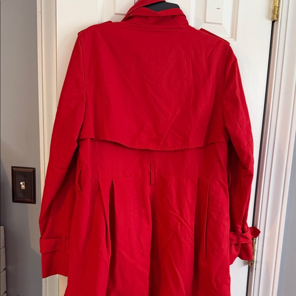Gap Size Medium Ladies Stylish Red Trench Coat - Picture 4 of 5